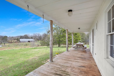 198 Treece Ln, Clifton, TN 38425 - photo 6