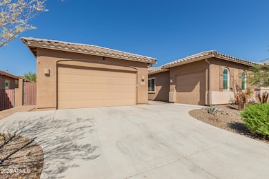 10502 W Swayback Pass, Peoria, AZ 85383 - photo 6