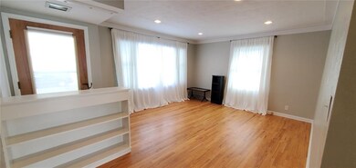 356 22nd St NW, Cedar Rapids, IA 52405 - photo 2