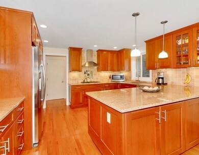 223 Aspen Cir, Lincoln, MA 01773 - photo 5