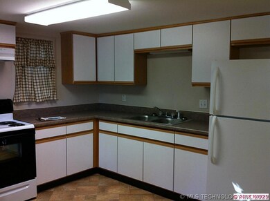 510-2 N College Ct, Tahlequah, OK 74464 - photo 4