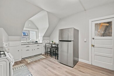 29 Gardner St, Worcester, MA 01610 - photo 6