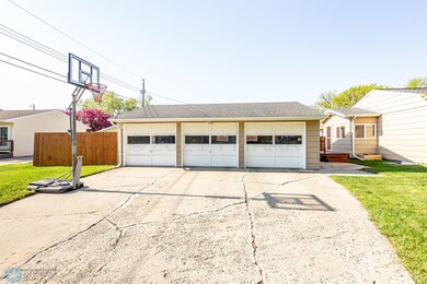 3-Stall Heated Garage