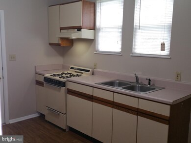 4801 Holder Ave unit 1, Baltimore, MD 21214 - photo 3