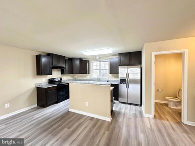 25244 Demilton Terrace, Chantilly, VA 20152 - photo 4