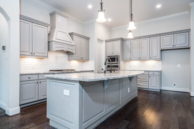 507 Rolling Brook Ln, Pinehurst, TX 77362 - photo 2