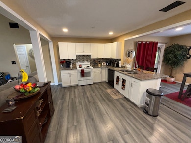 7030 Kingston Ln, McDonough, GA 30253 - photo 5