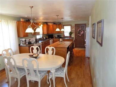 Dining room / Kitchen