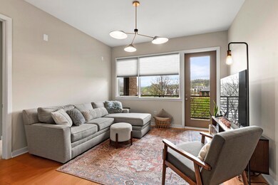 1 Northshore apt 335 7