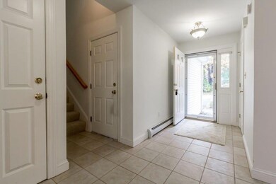 3 Front Foyer (2)