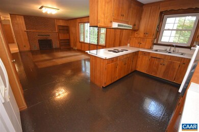 857 Advance Mills Rd, Ruckersville, VA 22968 - photo 6