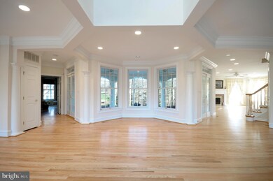 10032 Avenel Farm Dr, Potomac, MD 20854 - photo 3