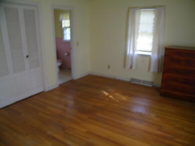 114 Center St, Yarmouth Port, MA 02675 - photo 4