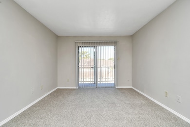Photos displayed may be of similar apartments or floor plans featuring the same finishes.

