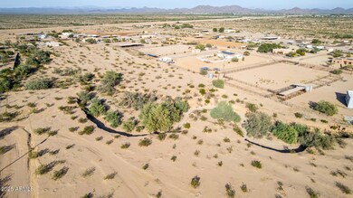 18044 W Peak View Rd unit metes & bounds, Surprise, AZ 85387 - photo 5