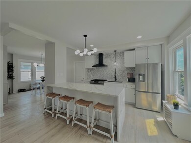 133 Chaplin St, Pawtucket, RI 02861 - photo 3