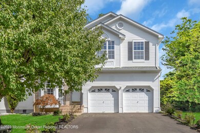 ** Close to NYC Commute **