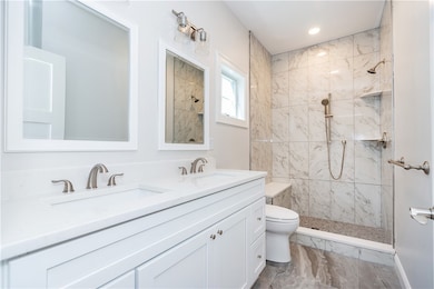 Photos of similar model