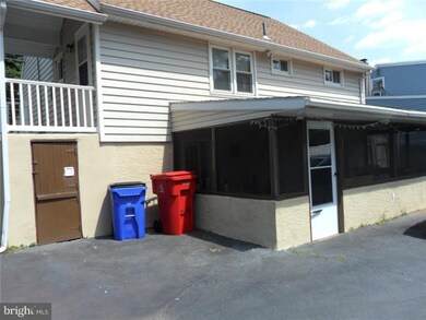 435 Manatawny St, Pottstown, PA 19464 - photo 4