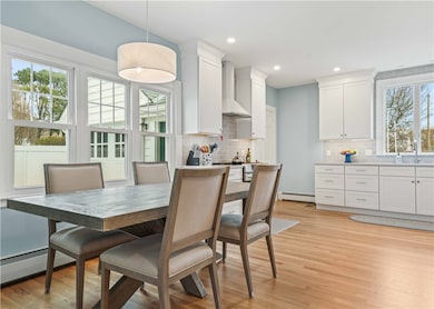 112 Esplanade, Middletown, RI 02842 - photo 6