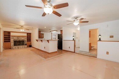 193 Hidden Meadow Ct, Rhome, TX 76078 - photo 5