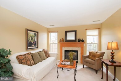 46674 Cavendish Square, Sterling, VA 20165 - photo 2