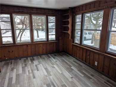 95 Fieldwood Dr, Rochester, NY 14609 - photo 5