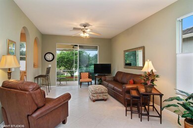 03_314CoconutKey_1_LivingRoom_HiRes