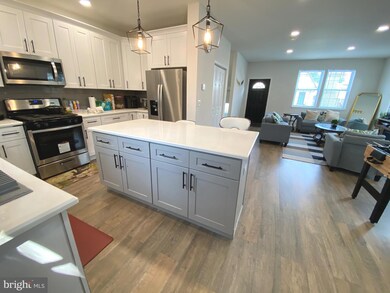 1026 Andrews Ave, Collingdale, PA 19023 - photo 5