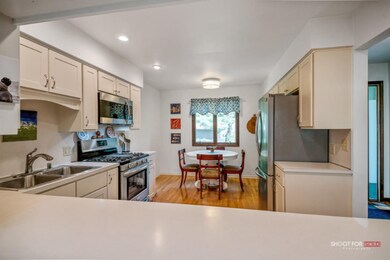834BrookVillage10Lores