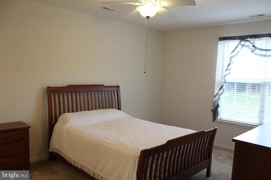 1595 Homeland Dr unit 1B, Sykesville, MD 21784 - photo 3