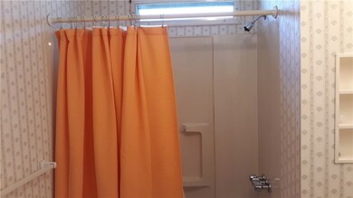 619 Forest Park Mobile Bend, Middletown, RI 02842 - photo 6