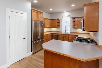 825 NE Wiest Way_0050 copy