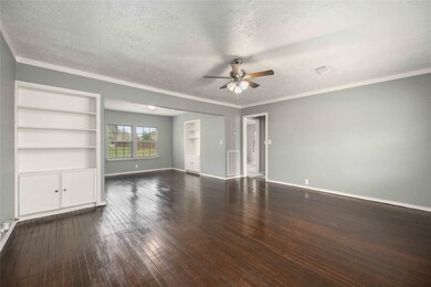 7321 Saint Louis St, Houston, TX 77028 - photo 3