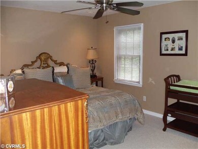 Master Bedroom - Spacious Master Bedroom with rece