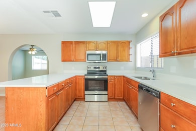005-photo-kitchen-11063619