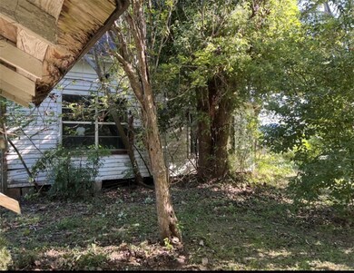 2016 Lois St, Bay City, TX 77414 - photo 6