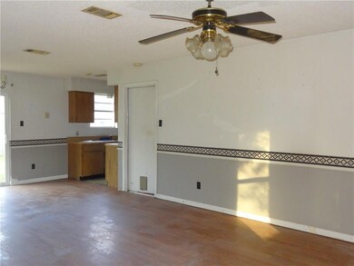 1221 Cinclar Loop, Laplace, LA 70068 - photo 2