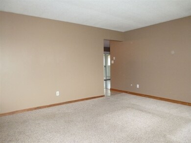 3006 Shalimar Cir, Fort Wayne, IN 46808 - photo 5