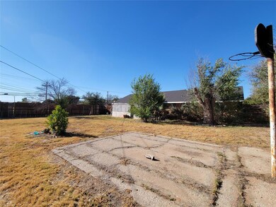 2225 Cimmaron Dr, Midland, TX 79705 - photo 7