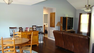 157 Brown Ln, Shelbyville, TN 37160 - photo 4