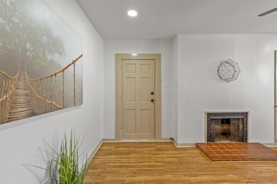 208 Mcanear St, Cleburne, TX 76033 - photo 3