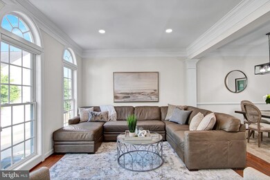 9084 Tanyard Ln, Lorton, VA 22079 - photo 6