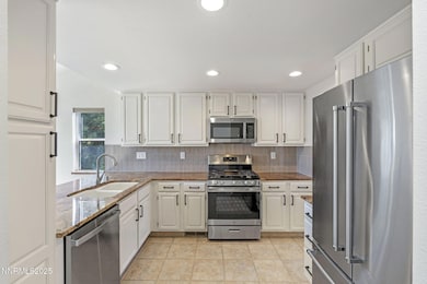 949 Wheatland Ct, Reno, NV 89511 - photo 6