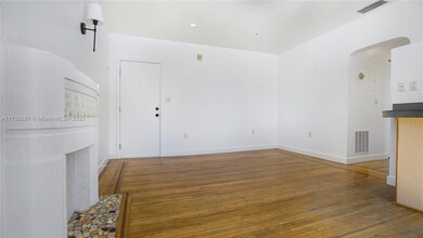 815 Euclid Ave unit 14, Miami Beach, FL 33139 - photo 2
