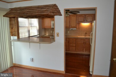 1578 Harford Square Dr, Edgewood, MD 21040 - photo 7