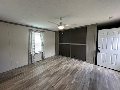 193 Colorado St unit 193, Belleville, MI 48111 - photo 3