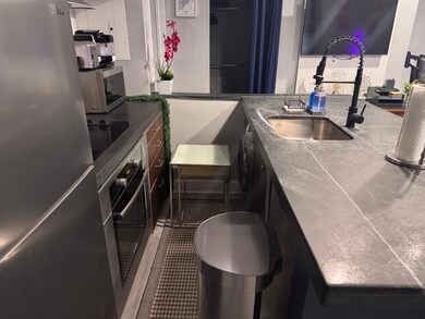 130 3rd St unit 201, Miami Beach, FL 33139 - photo 3