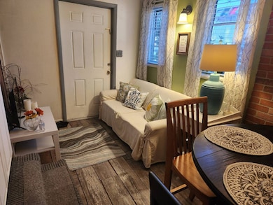 34649 Nancy St, Zephyrhills, FL 33541 - photo 4