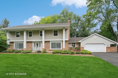 5N452 Fence Rail Ct, Saint Charles, IL 60175 - photo 2